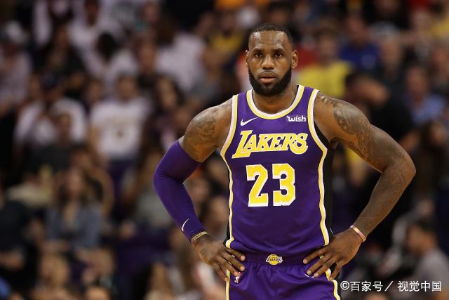 杨瀚森22+14青岛胜深圳 吴前17分浙江险胜广州